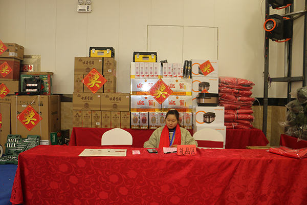 2019韋爾斯?jié)櫥图胰舜鹬x會，安徽野牛潤滑油為您喝彩